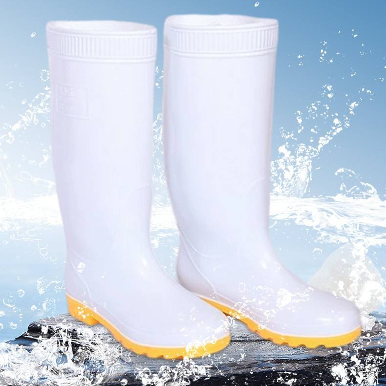Ủng đi mưa PVC so với ủng đi mưa cao su: Chất liệu nào phù hợp với nhu cầu của bạn?